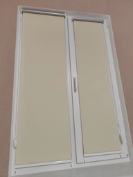Рулонна штора термо 051 блекаут DecoSharm 52x170 см Білий фото від покупців 13