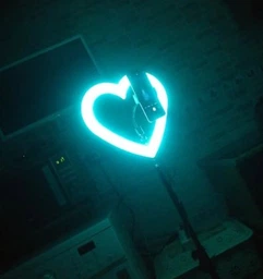 Кольцевая светодиодная led лампа rgb в форме сердца радужная с штативом 2 метра JM33-13 блютуз пультом для селфи блогеров визажистов салонов фотосессий съемки тик тока комплект набор блогера лед кольцо ргб сердечко мультиколор разноцветное 33 см фото от покупателей 8