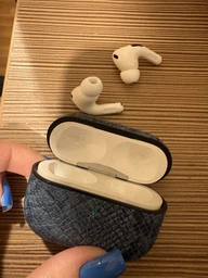 Наушники Apple AirPods Pro with MagSafe Case USB-C (2-ое поколение) (MTJV3TY/A) фото от покупателей 10