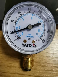 Манометр для измерения давления воды YATO 3/4"x1/2" 30 см 1.1 МПа