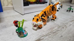 Конструктор LEGO Creator Величний тигр 755 деталей (31129) фото від покупців 2