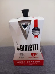 Гейзерна кавоварка Bialetti La Mokina, 1 сup, 40 мл, Чорна фото від покупців 4