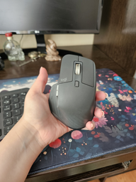 Мышь Logitech MX Master 3S Performance Wireless Mouse Bluetooth Pale Grey (910-006560) фото от покупателей 2