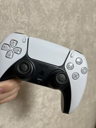 Накладки на стіки Skull & Co. White (6в1) для геймпадів Sony DualSense PS5 / DualShock PS4 / Pro Controller [455862619] фото від покупців 11