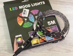 Розумна світлодіодна LED стрічка гірлянда Smart RGB 5050 з Bluetooth додатком + пульт. Комплект 5 метрів водостійкий працює від USB і Powerbank (Павербанка) чорна фото від покупців 2