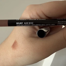 Карандаш для губ NYX Professional Makeup Slim Lip Pencil 817 Hot Red (800897108175) фото от покупателей 2