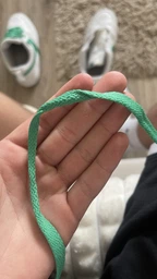 Шнурки для спортивного взуття Two Laces плоскі 9 мм, довжина 100 см, червоно-білі (59230452)