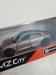 Автомодель Uni-Fortune "Porsche Taycan Turbo S 2020", темно-сиреневая (554059)