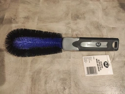 Щетка ручная K2 для мытья ободов колес PRO BRUSH M358 (K20352)