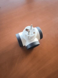 Блок Legrand Премиум поворотный 3х2К+С боковые розетки Белый/Черный (694521) фото от покупателей 1