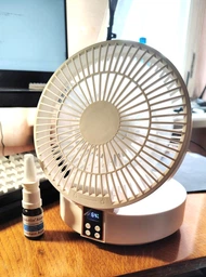Настольный вентилятор на аккумуляторе Folding Fan D1 Бесшумный портативный аккумуляторный охлаждающий поворотный с пультом и функцией ночник белый для дома и офиса фото от покупателей 9