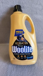 Жидкое средство для стирки Woolite для черных и джинсовых тканей с кератином 900 мл (5900627090413) фото от покупателей 19