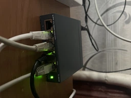 Коммутатор TP-LINK TL-SG105 5*1 Гбит/с