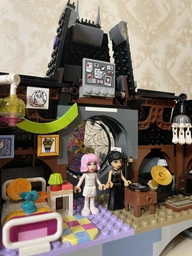 Конструктор Lego Wednesday Комната Венздей и Энид 76781