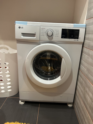 Пральна машина вузька LG F2J3HS0W фото від покупців 1