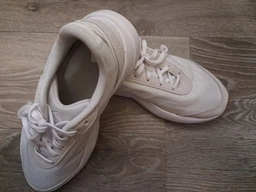 Женские кроссовки Adidas Lightshift JH9322 37.5 (4.5UK) 23 см Icelav/Owhite/Gum10 (4067904296720) фото от покупателей 4