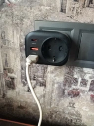 Зарядний пристрій RZTK SuperCharger 2 USB-A (QC 3.0) + USB-C (PD20W) Black фото від покупців 5