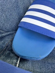 Детские шлепанцы для мальчика Adidas Adilette Comfort K JP5776 30 Royal Blue/Cloud White/Bright Royal (4067904081722)