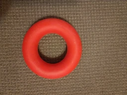 Кистьовий еспандер кільце EasyFit Ring 27 кг червоний (силіконовий еспандер-кільце для рук, бублик тренажер для передпліччя та кисті рук) YL-1840-27K фото від покупців 7