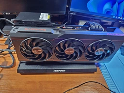 Видеокарта Sapphire Radeon RX 7900 XT PULSE (11323-02-20G)