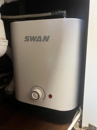 Бойлер Swan SSB-06w1 прямоугольный 6л с сухим ТЭНом 2кВт фото от покупателей 16