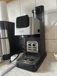 Кофеварка рожковая Beko CEP5304X