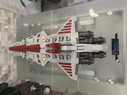 Конструктор LEGO Star Wars Зоряний крейсер Республіки класу Венатор 5374 деталей (75367) фото від покупців 6