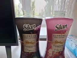 Набір кондиціонерів для білизни Silan Supreme Elegance 1012 + Blossom 1012 мл (9000101815382) фото від покупців 1