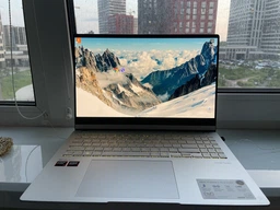 Ноутбук ASUS 15.6" M5506UA-MA055 Vivobook S 15 (3K OLED) /AMD R7-8845HS /32GB /SSD 1TB /UMA /noOS /Сріблястий фото от покупателей 4