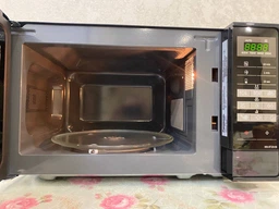 Мікрохвильова піч Panasonic NN-ST25HBZUE фото від покупців 8