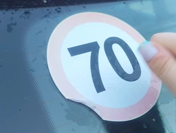 Автомобільна наліпка XoKo "Обмеження швидкості 70 км/год" 2шт