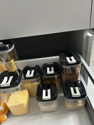 Набір контейнерів на 7шт для зберігання круп, продуктів харчування, сипучих і рідин із герметичною чорною кришкою (Storage Box) фото від покупців 15