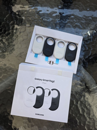Lokalizatory Galaxy SmartTag2 4 szt Black/White (EI-T5600KWEGEU)