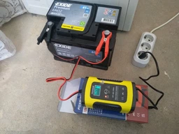 Зарядное устройство для автомобильного аккумулятора Foxsur FBC1205D 12V 5А 4-100 А-ч (704529789537)