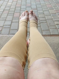 Гольфы для профилактики варикоза компрессионные эластичные Zip Sox, утягивающие гольфы для снятия усталости и отеков ног с молнией, размер S/M, 2 шт в комплекте Бежевые, ZSG-150-S/M-Beige фото от покупателей 11