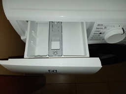 Стиральная машина узкая Electrolux PerfectCare 600 EW6SM426BU фото от покупателей 2