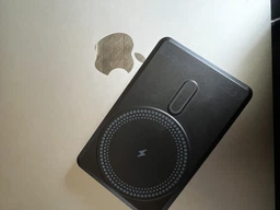 Magsafe магнитный беспроводной повербанк портативный для apple айфона iphone 12-17 тонкий MAGPRO slim QINETIQ Aluminium P10 10000 mah 20W магнитная беспроводная зарядка универсальная с быстрой проводной зарядкой Brown фото от покупателей 15