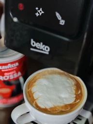 Рожкова кавоварка BEKO CaffeExperto CEP5302B фото від покупців 1
