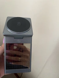 Беспроводная зарядка magsafe док станция 3 в 1 зарядная магнитная QINETIQ S5 23W подставка держатель для apple айфона часов наушников телефона быстрая на айфон iphone airpods iwatch эпл вотч Qi2 сертифицированная с часами экраном и колонкой gray + адаптер