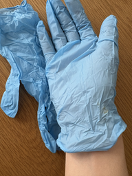 Перчатки смотровые нитриловые MedPlast без пудры нестерильные размер M 100 шт (7640162323314) фото от покупателей 6