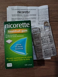 Nicorette Нікоретте Fresh Fruit gum 2 мг — нікотинова жувальна гумка (жуйка) від куріння, фруктовий смак, нікотинозамісна терапія, 105 шт