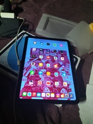 Планшет Apple iPad 11" 2025 Wi-Fi 128GB Silver (MD3Y4TY/A)