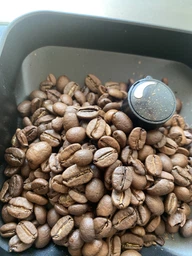 Набор кофе Ferarra Arabica 100% зерно 1 кг + чай Lovare Black Ееа Assorted 50 пакетиков (2000989193579) фото от покупателей 4
