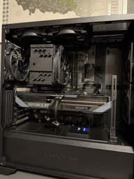 Відеокарта RTX 5070 12GB GDDR7 Gaming OC Gigabyte (GV-N5070GAMING OC-12GD) фото від покупців 2
