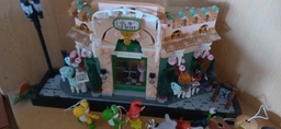 Конструктор LEGO Icons Французька кав'ярня 1101 деталь (10362)