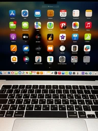 Ноутбук Apple MacBook Air 15.3" M4 16/256GB 2025 (MC7A4UA/A) Sky Blue фото от покупателей 9