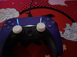 Накладки на стіки Skull & Co. White (6в1) для геймпадів Sony DualSense PS5 / DualShock PS4 / Pro Controller [455862619] фото від покупців 7