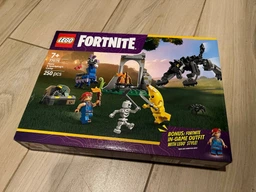 Конструктор LEGO Fortnite Скины, Искра и лагерь 250 элементов (77075) фото от покупателей 1