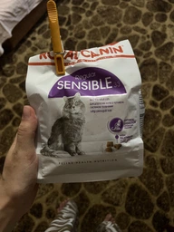 Сухой корм Royal Canin SENSIBLE для взрослых кошек с чувствительным пищеварением 400 г (3182550702263) фото от покупателей 7