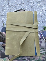 Блокнот в шкіряній обкладинці Аляска Professional Journals А5 зі змінним паперовим блоком в клітинку Оливковий фото від покупців 1